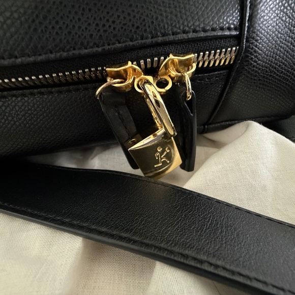 WANT LES ESSENTIELS MINI PEBBLE LEATHER BACKPACK main image 4